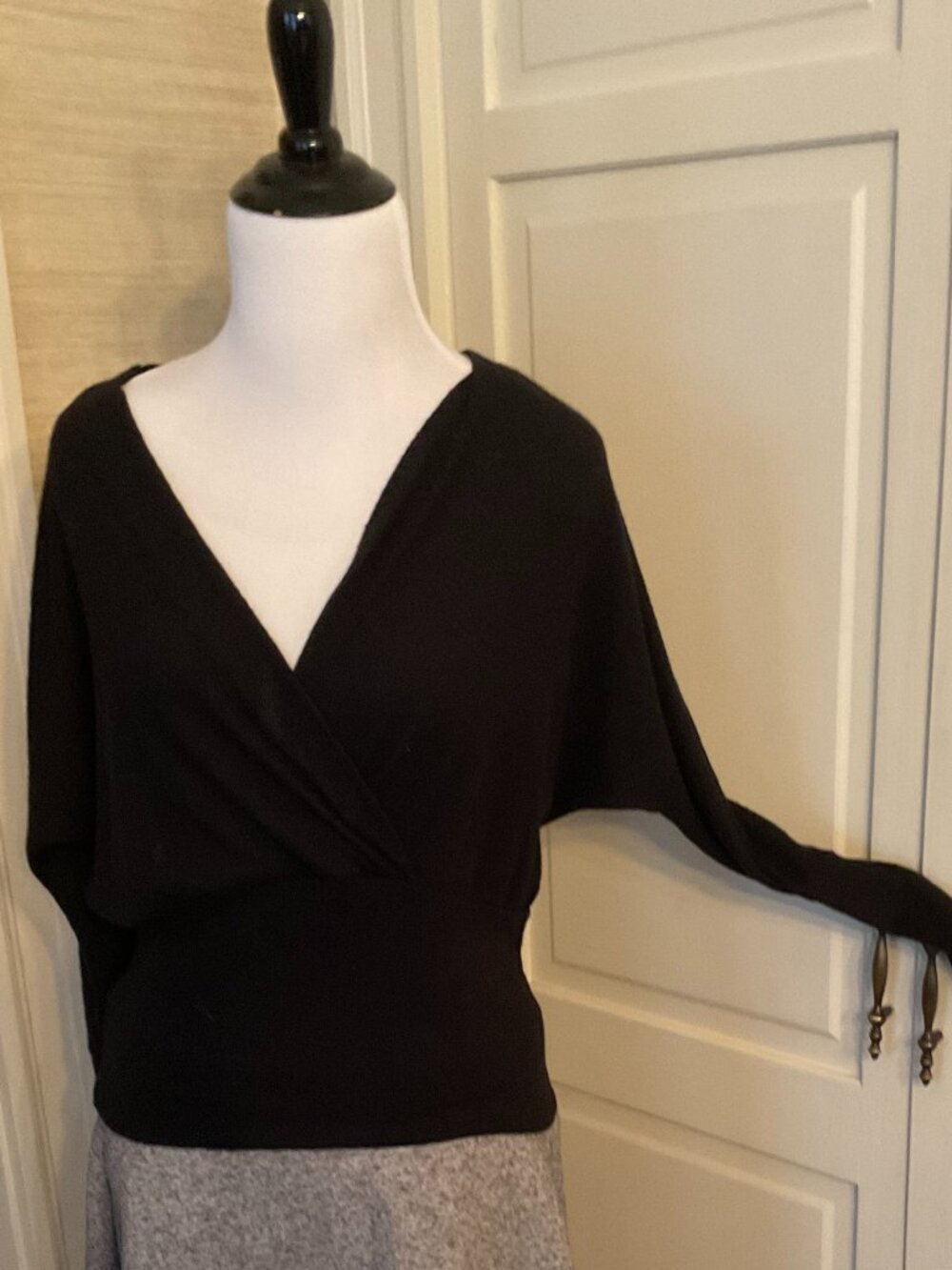 Super soft Green Envelope pullover cross sweater NWT